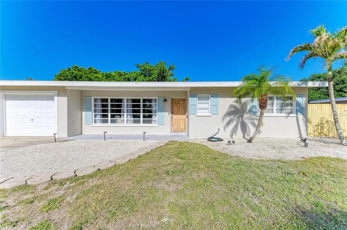 120 60th Street W, Bradenton, FL 34209 - #1