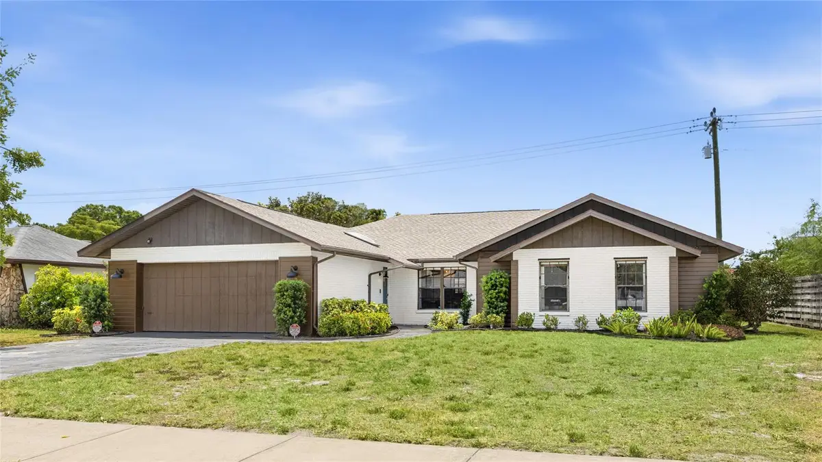 6513 29th Avenue W, Bradenton, FL 34209 - #1