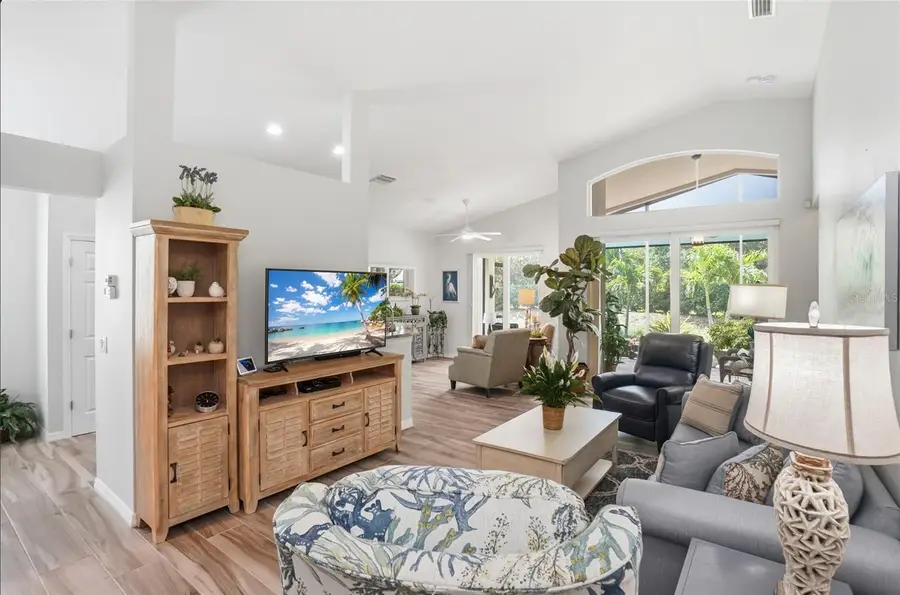 4222 65th Place E, Sarasota, FL 34243 - #3