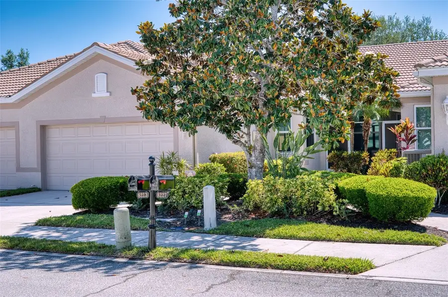 8223 Simpson Falls Court, Sarasota, FL 34243 - #2