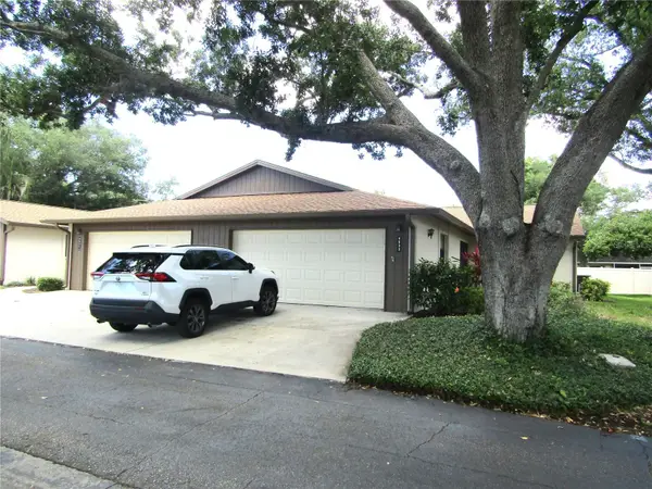 4633 Oak Hill Drive #13, SARASOTA, FL 34232