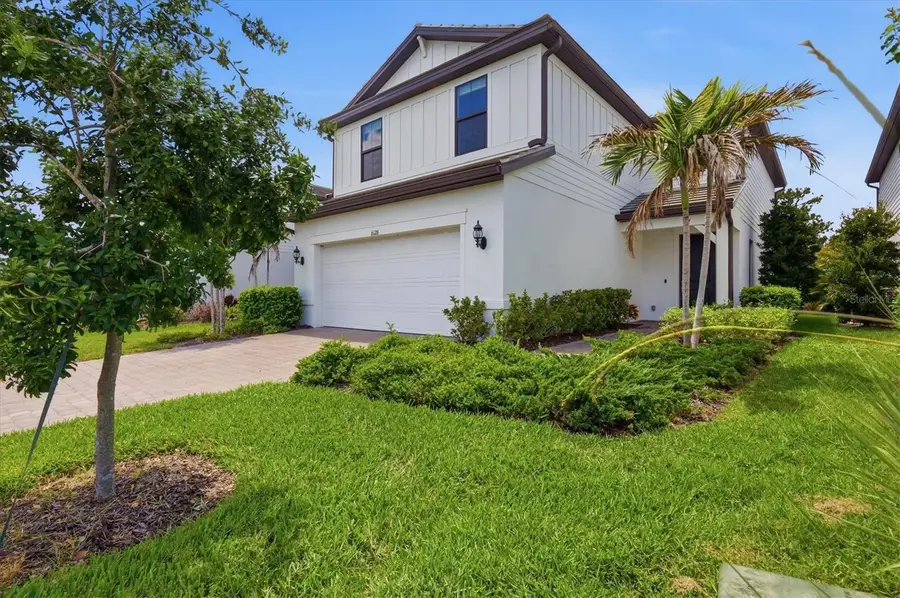 6126 Bluestar Court, Lakewood Ranch, FL 34211 - #2