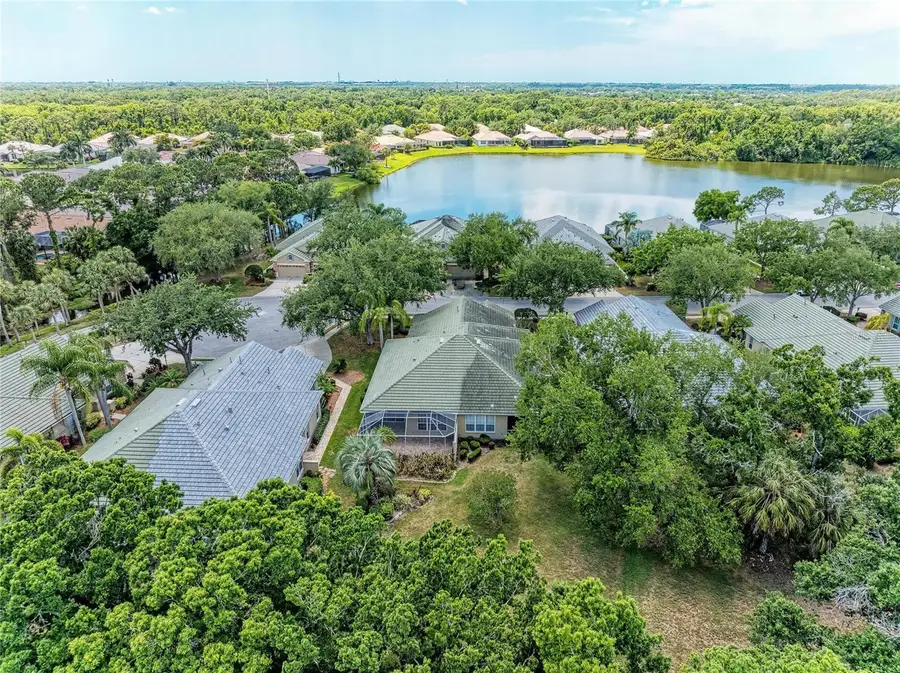 5047 Lakescene Place, Sarasota, FL 34243 - #2