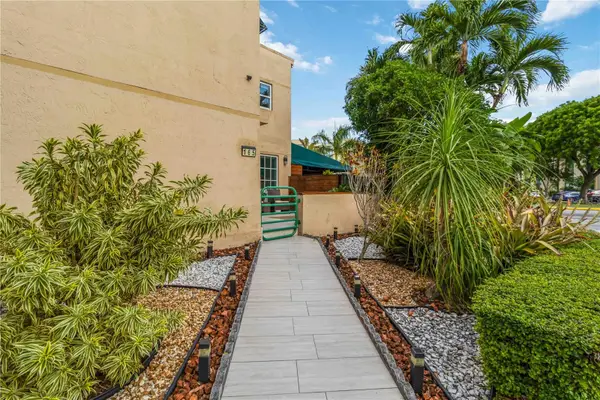 11880 SW 19th Lane #165, MIAMI, FL 33175