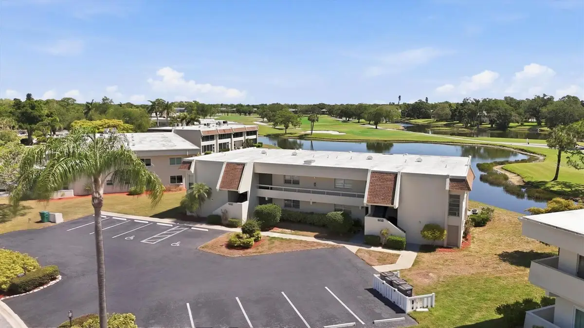 7271 W Country Club Drive N #122, Sarasota, FL 34243 - #1
