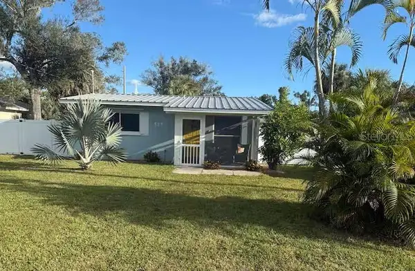 525 Showalter Avenue, PUNTA GORDA, FL 33950