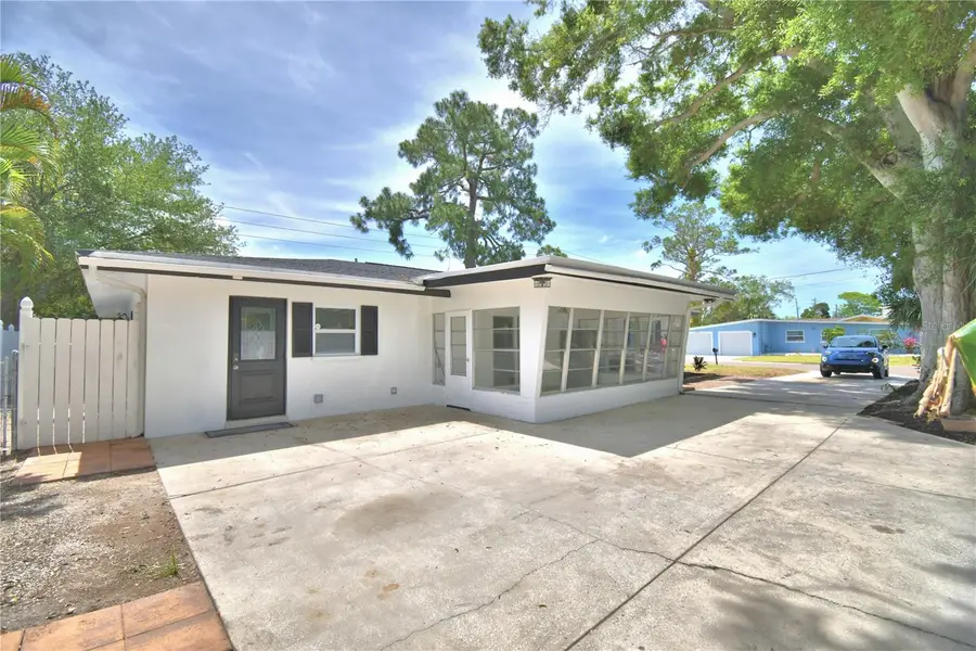 3553 Center Circle, Largo, FL 33774 - #3
