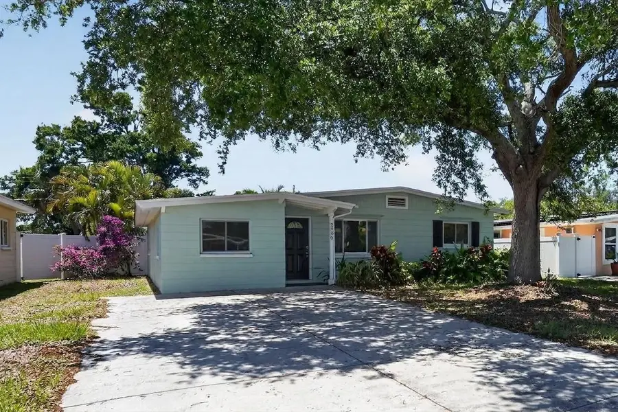 3300 Kingston Street N, Saint Petersburg, FL 33713 - #2