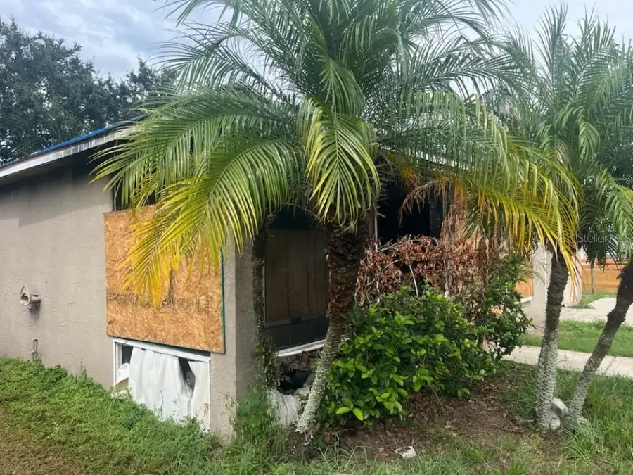1210 Casa Bonita Avenue, Ruskin, FL 33570 - #2