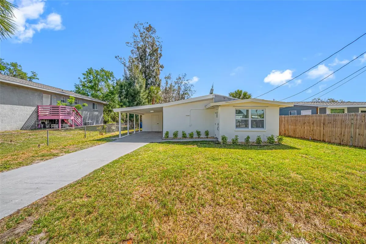 6908 11th Avenue E, Palmetto, FL 34221 - #1