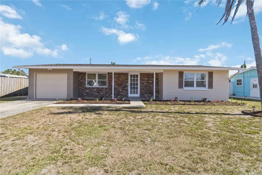 3170 Eden Mills Drive, Sarasota, FL 34237 - #3