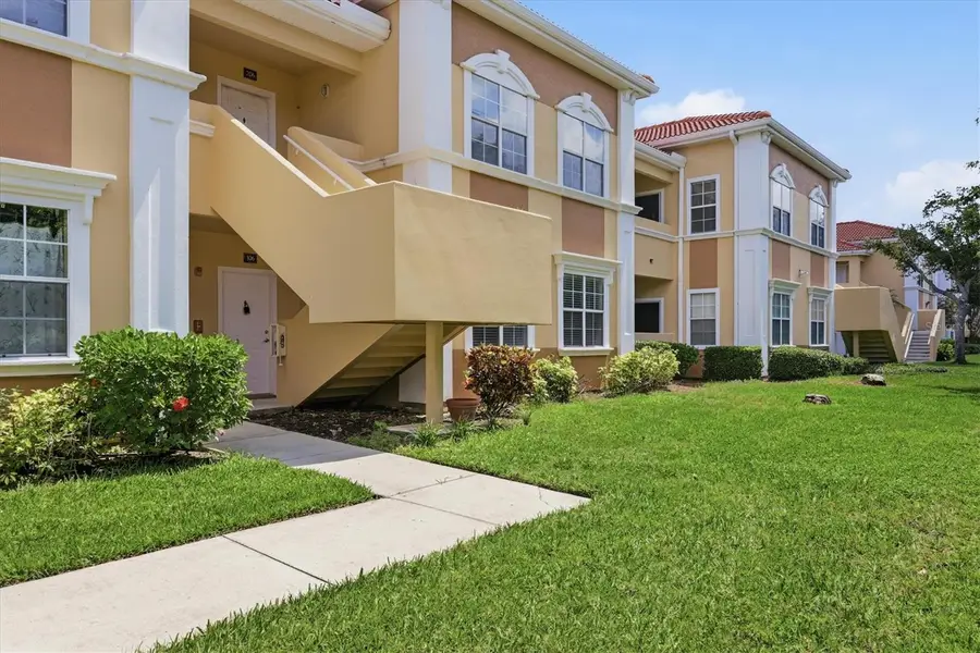 1000 Villagio Circle #106, Sarasota, FL 34237 - #2
