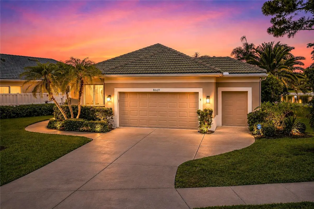8669 54th Avenue Circle E, Bradenton, FL 34211 - #1