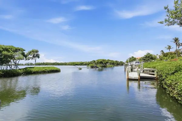 3606 Fair Oaks Place, LONGBOAT KEY, FL 34228