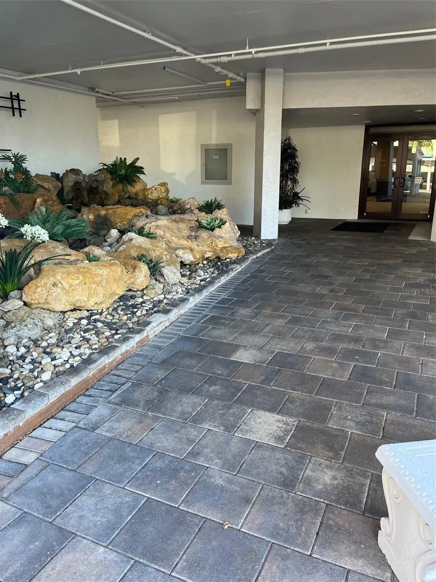 435 S Gulfstream Avenue #206, Sarasota, FL 34236 - #3
