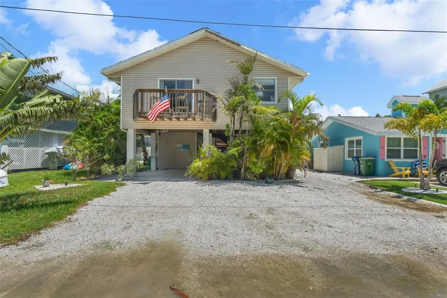 2517 Avenue C, Bradenton Beach, FL 34217 - #2