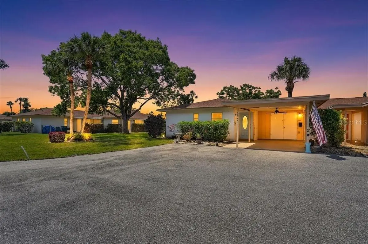 2719 51st Avenue W, Bradenton, FL 34207 - #1