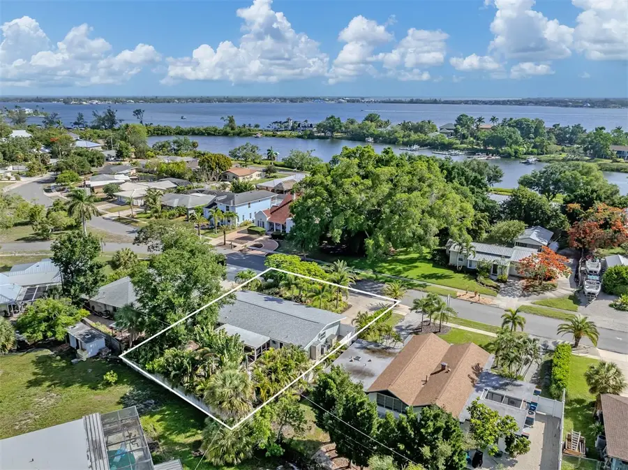 632 Park Drive, Bradenton, FL 34209 - #2