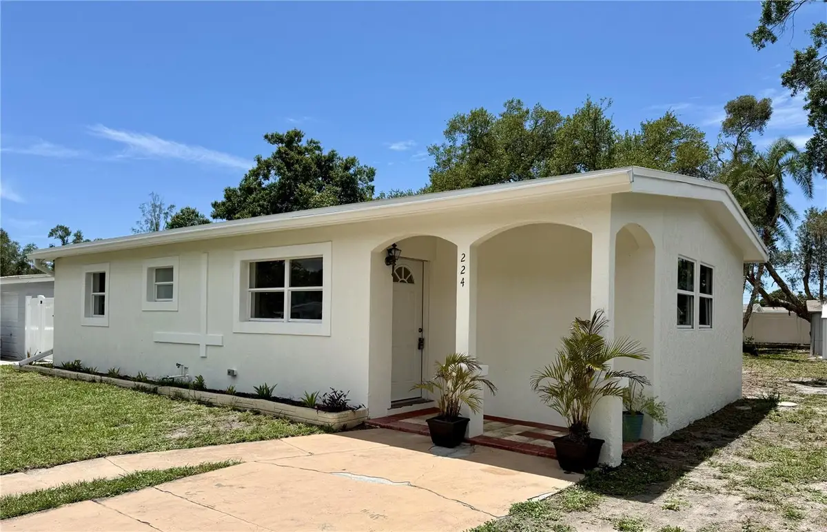224 W Cornelius Circle, Sarasota, FL 34232 - #1