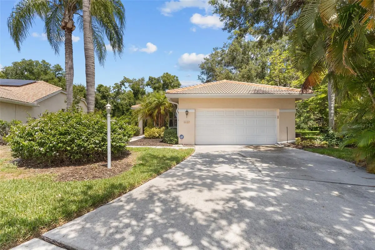6662 Oakbrooke Circle, Bradenton, FL 34202 - #1
