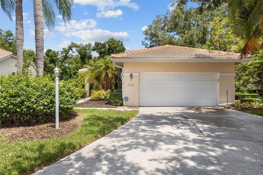6662 Oakbrooke Circle, Bradenton, FL 34202 - #2