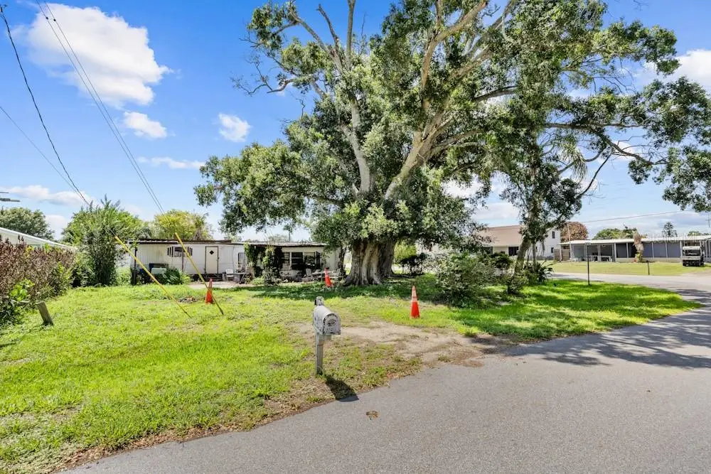 2809 SE 38th Avenue, Okeechobee, FL 34974 - #1