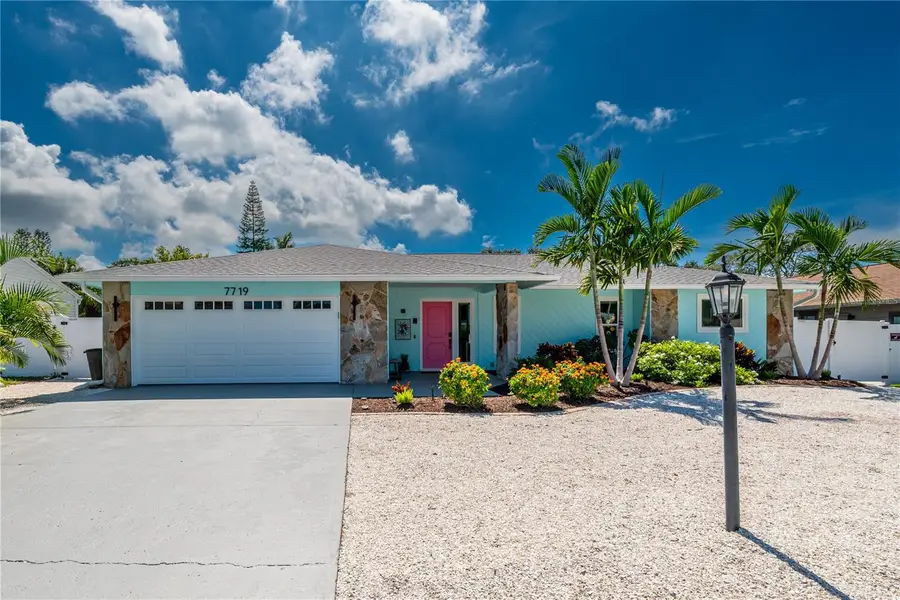 7719 25th Avenue W, Bradenton, FL 34209 - #3