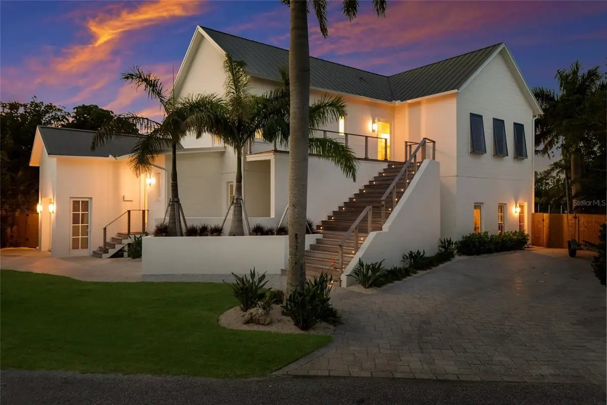 511 59th Street, Bradenton Beach, FL 34217 - #1