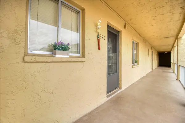 3658 Lake Bayshore Drive #320, BRADENTON, FL 34205