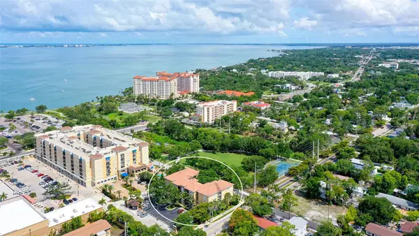 1268 11th Street #2404, SARASOTA, FL 34236