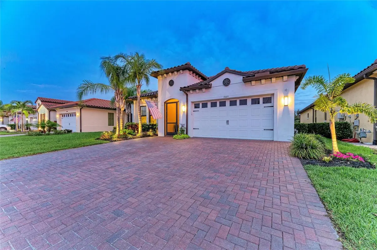 2005 6th St E, Palmetto, FL 34221 - #1
