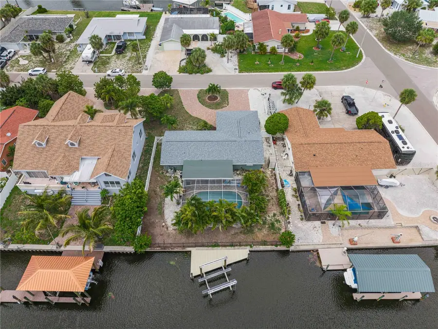 1004 Spindle Palm Way, Apollo Beach, FL 33572 - #2