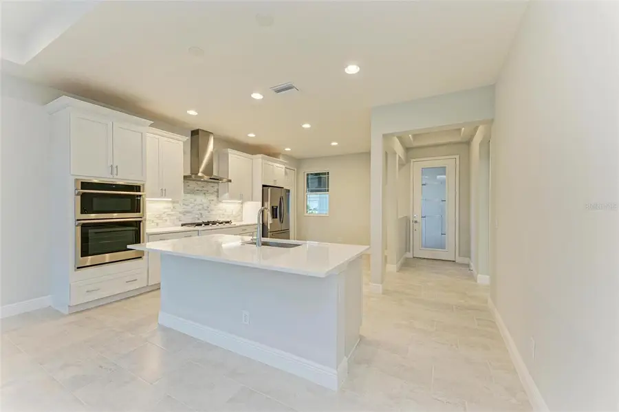 172 Van Gogh Cove, Bradenton, FL 34212 - #3
