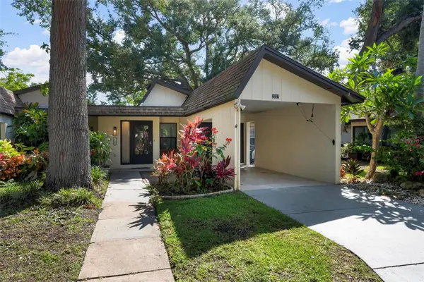 2227 Circlewood Drive #52, SARASOTA, FL 34231