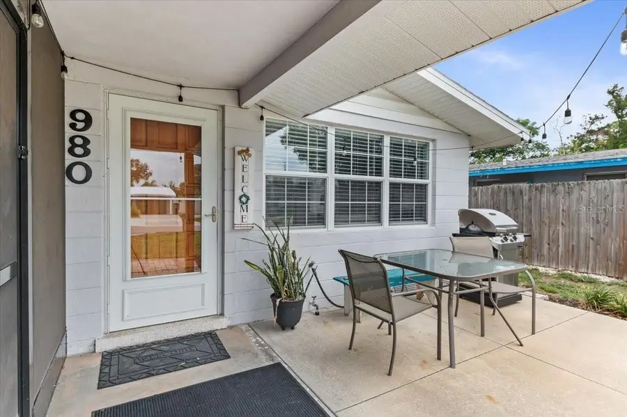 980 Charlotte Avenue, Sarasota, FL 34237 - #2