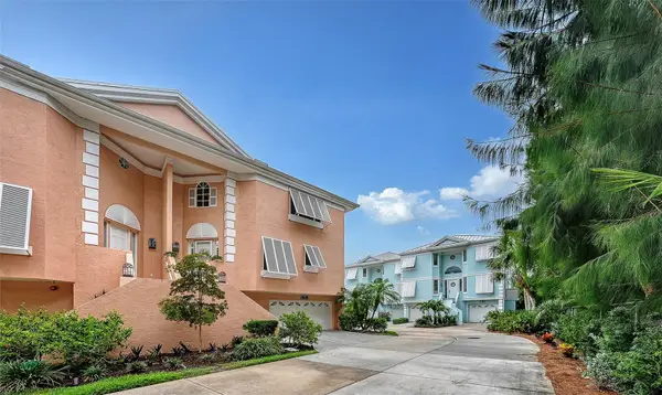 3942 Hamilton Club Circle #13, SARASOTA, FL 34242