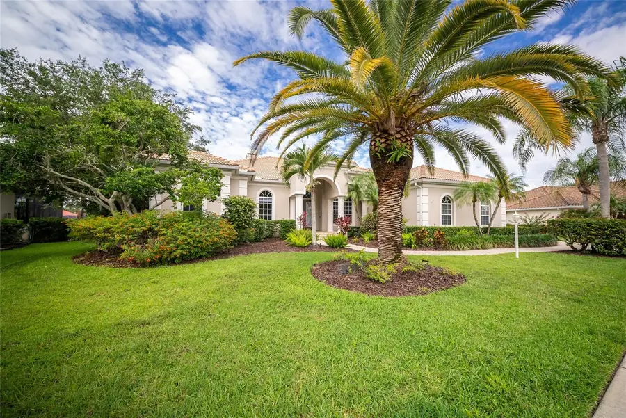 7920 Royal Queensland Way, Lakewood Ranch, FL 34202 - #2