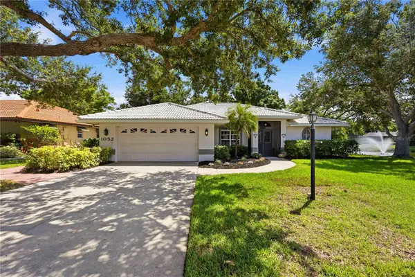1052 W Truman Street, NOKOMIS, FL 34275