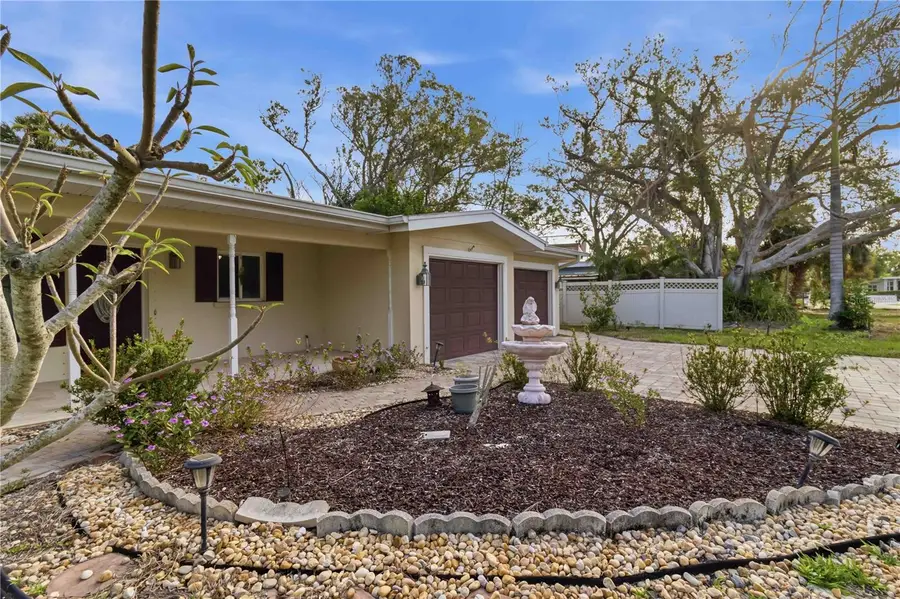 617 Calle De Peru, Sarasota, FL 34242 - #2
