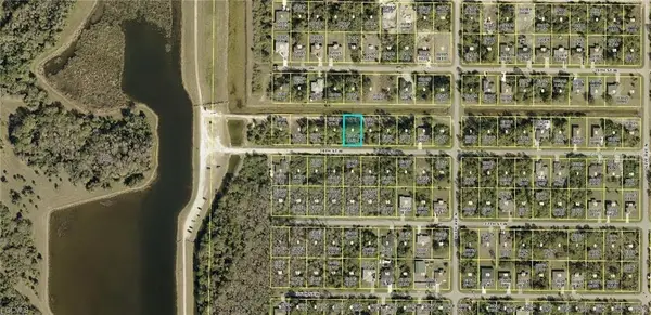 3310 38th Street W, LEHIGH ACRES, FL 33971
