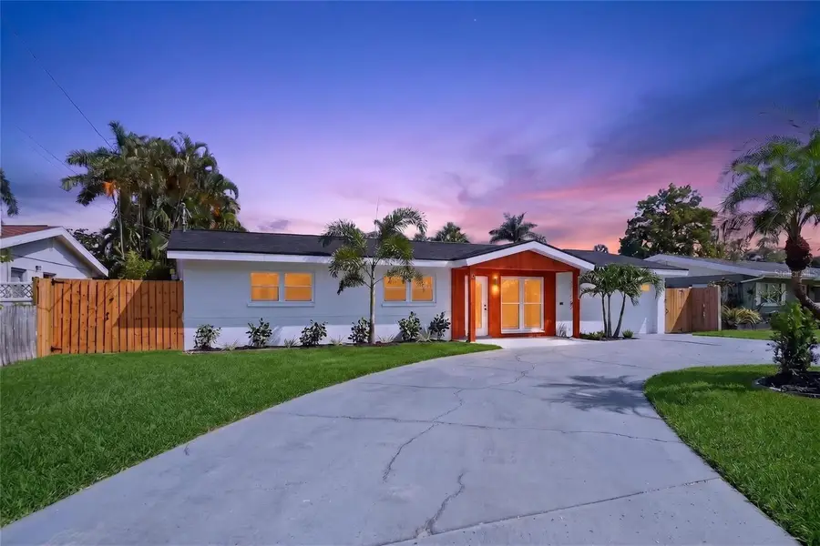 1524 Carson Circle Ne, Saint Petersburg, FL 33703 - #2