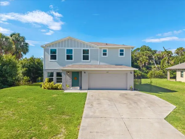 2737 E Price Boulevard, NORTH PORT, FL 34288