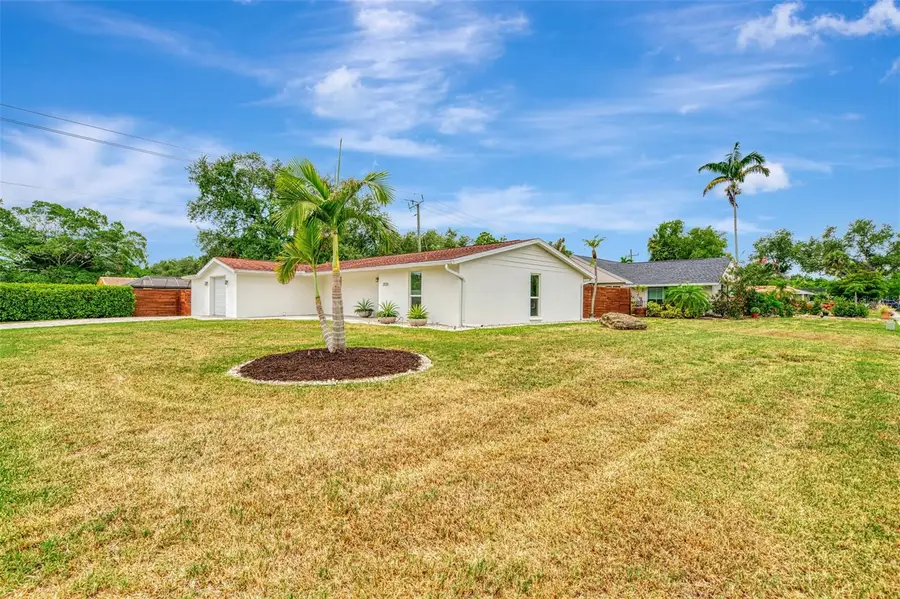 2920 Gulf Gate Drive, Sarasota, FL 34231 - #3