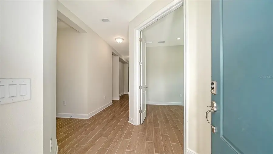 9866 Crystal Isles Circle, Sarasota, FL 34241 - #3