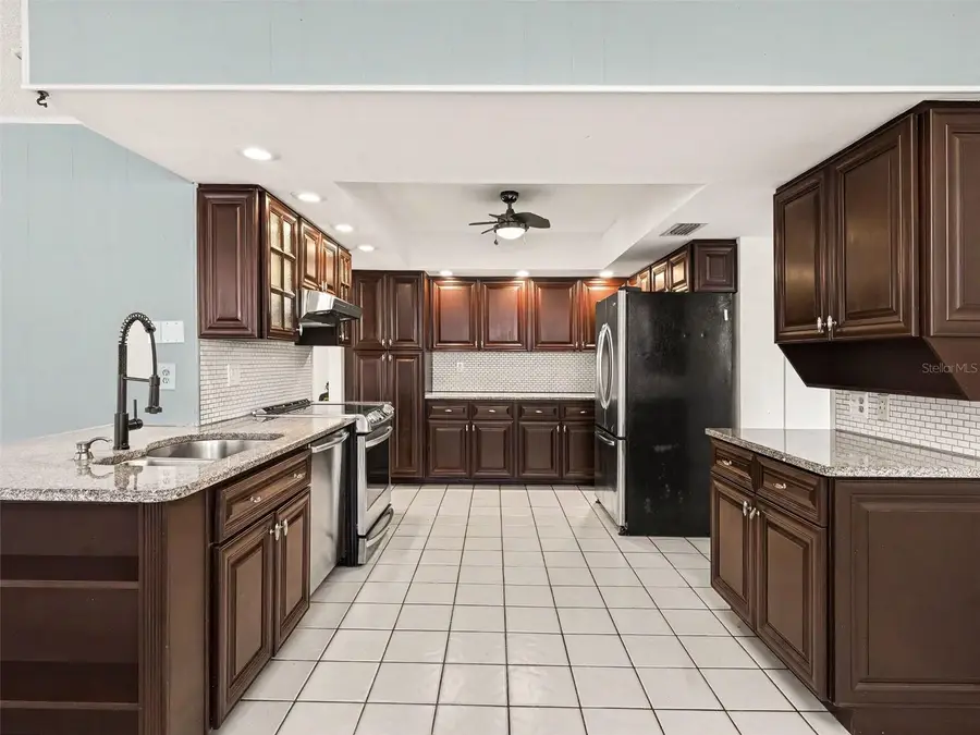 3907 23rd Avenue W, Bradenton, FL 34205 - #2