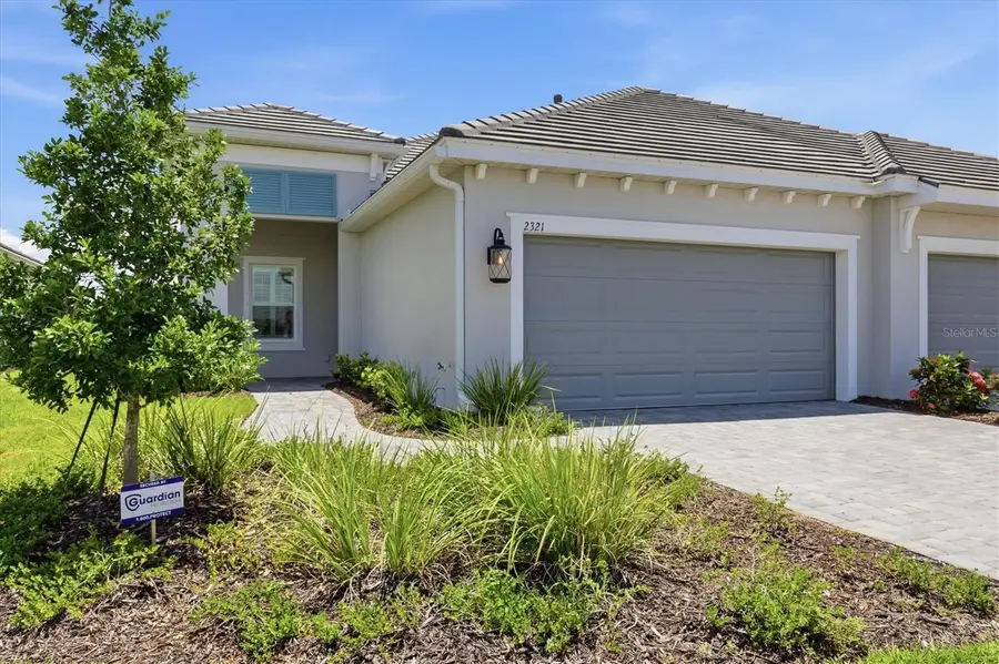 2321 Blue Mahoe Lane, Sarasota, FL 34240 - #3