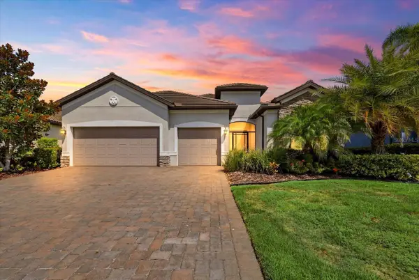 12021 Perennial Place, LAKEWOOD RANCH, FL 34211