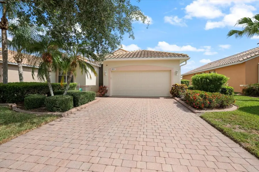 4211 64th Avenue E, Sarasota, FL 34243 - #2