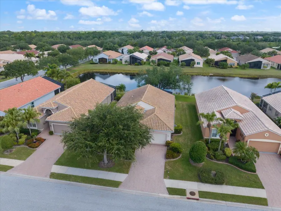 4211 64th Avenue E, Sarasota, FL 34243 - #3