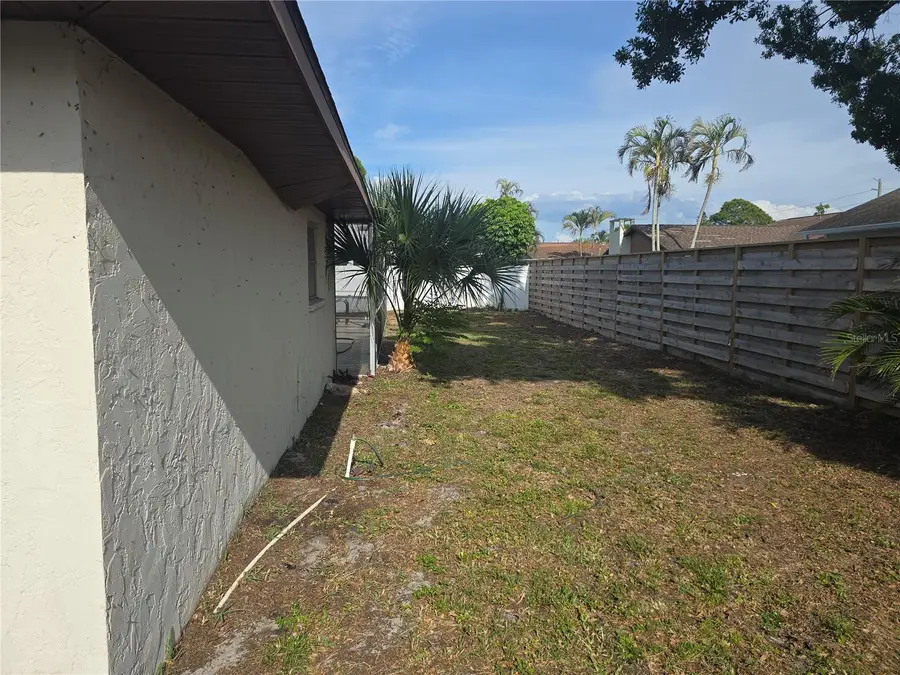 5403 2nd Avenue Dr Nw, Bradenton, FL 34209 - #3